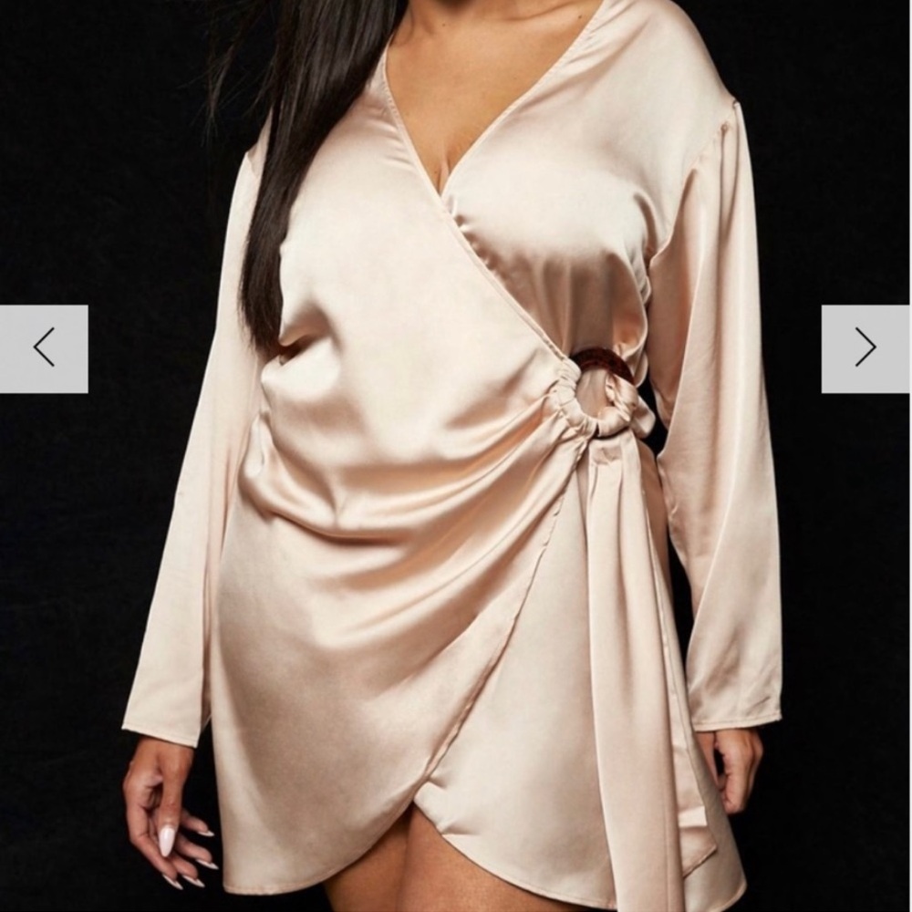 Boohoo La'Tecia Wrap Style Champagne Dress NWT